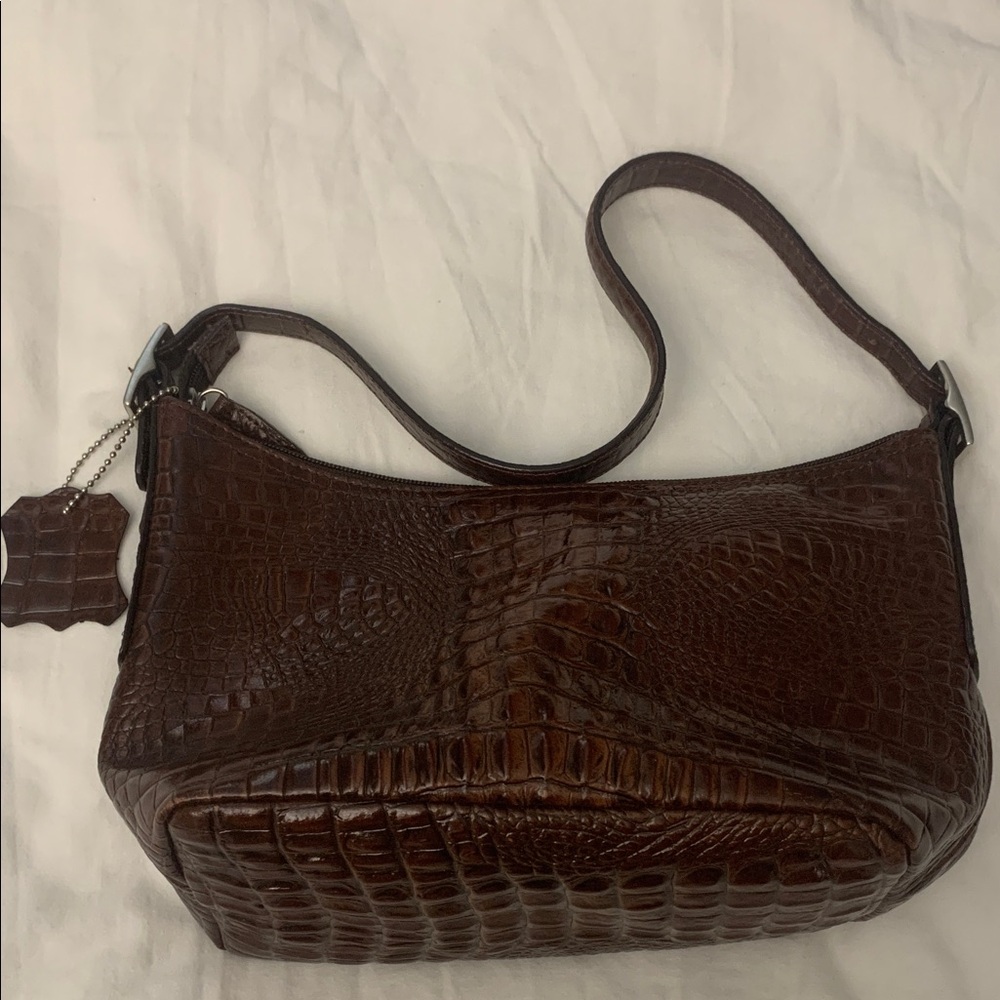 Elegant Brown Crocodile-Embossed Women's Bag
